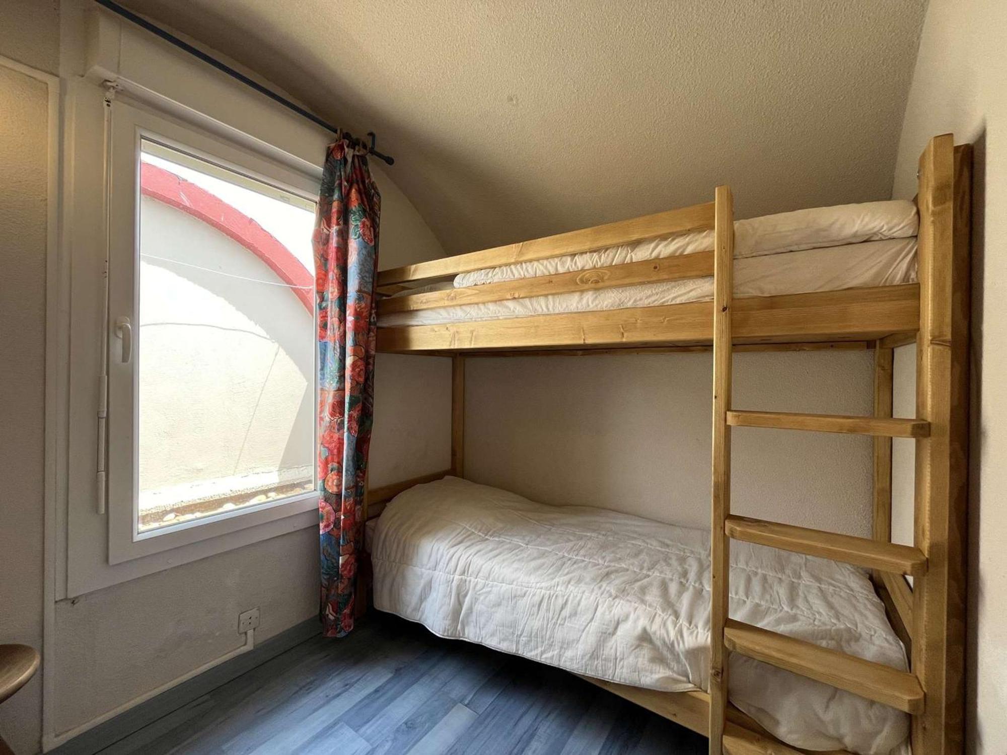 Appartement Gruissan, 3 pièces, 6 personnes - FR-1-229-103 Extérieur photo